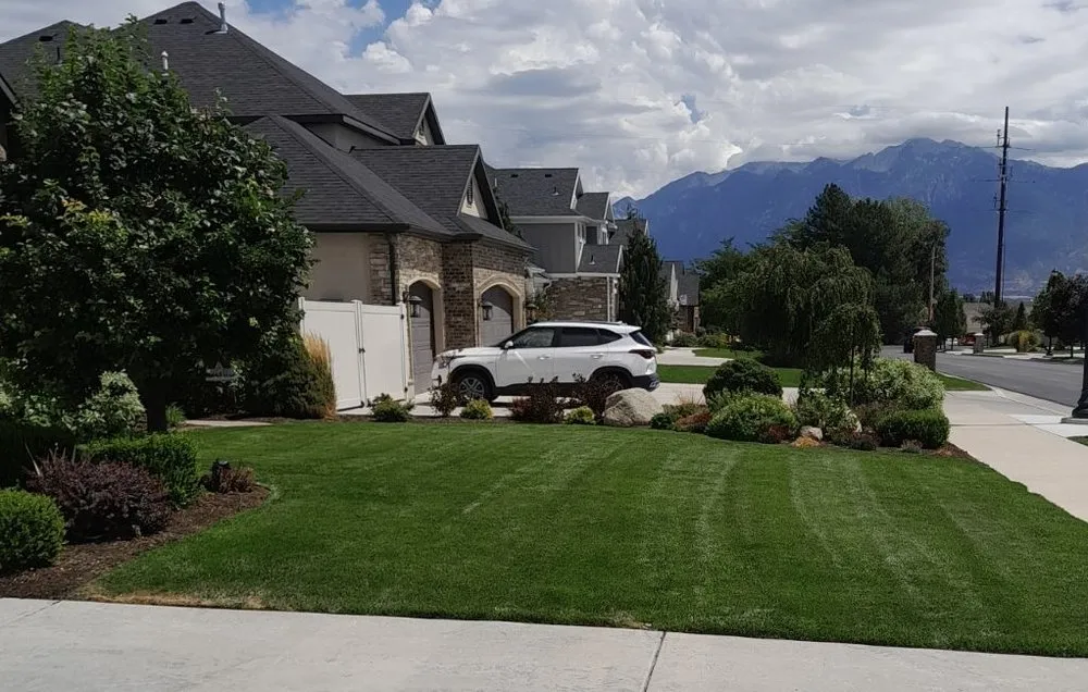 Custom landscaping services experts serving South Jordan, UT - J Barnaba Landscaping