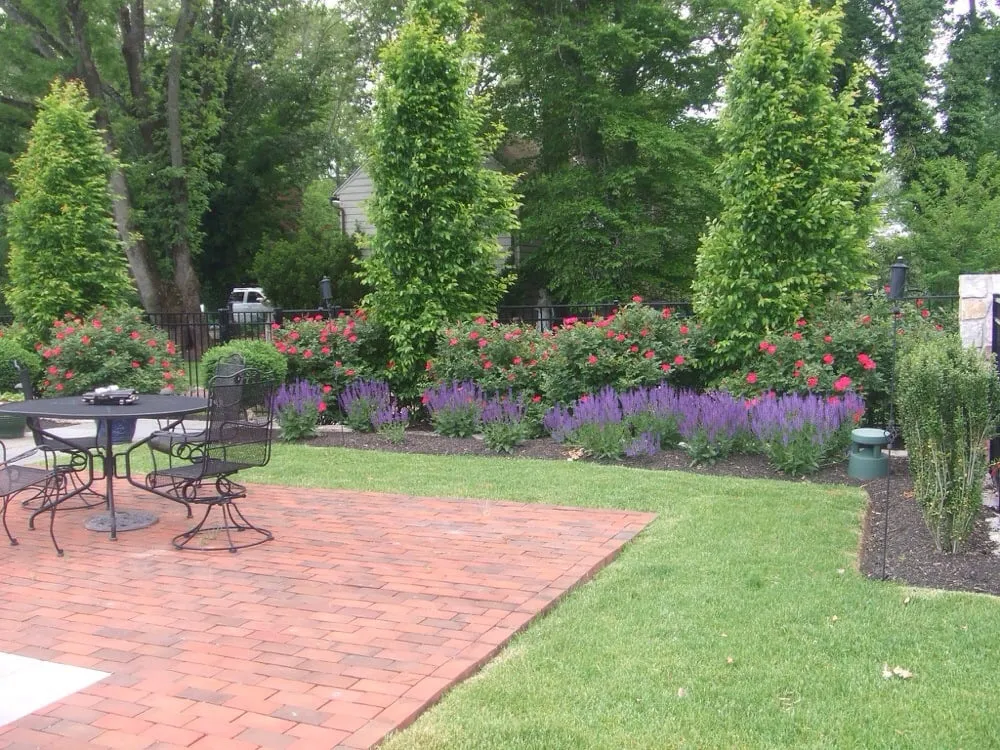 Expert lawn mowing service in Blue Bell, PA - J Bill Landscaping