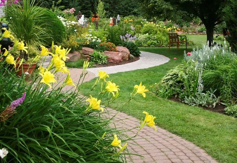 Reliable landscape design in Vienna, VA by J Byron Landscaping