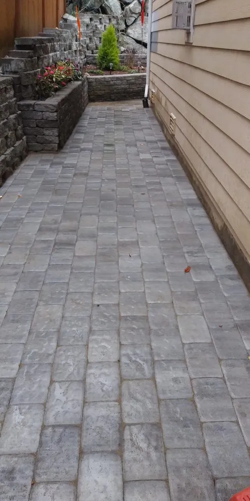 Reliable lawn care service in Bellevue, WA - J C Landscaping