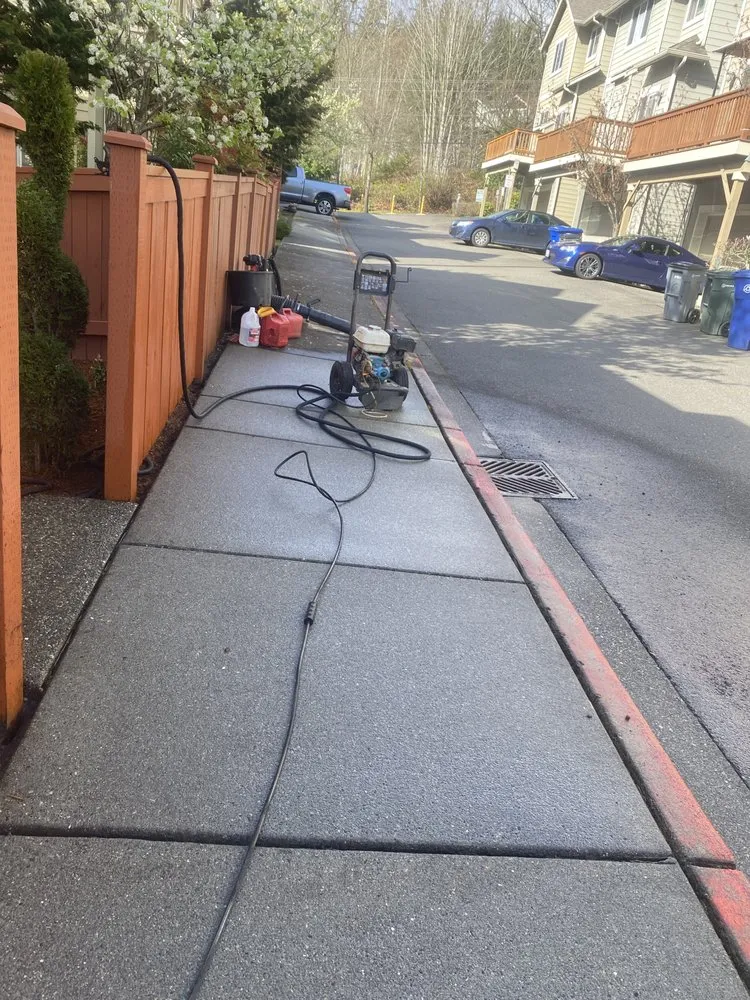 Custom lawn care service for outdoor upgrades across Bellevue, WA - J C Landscaping