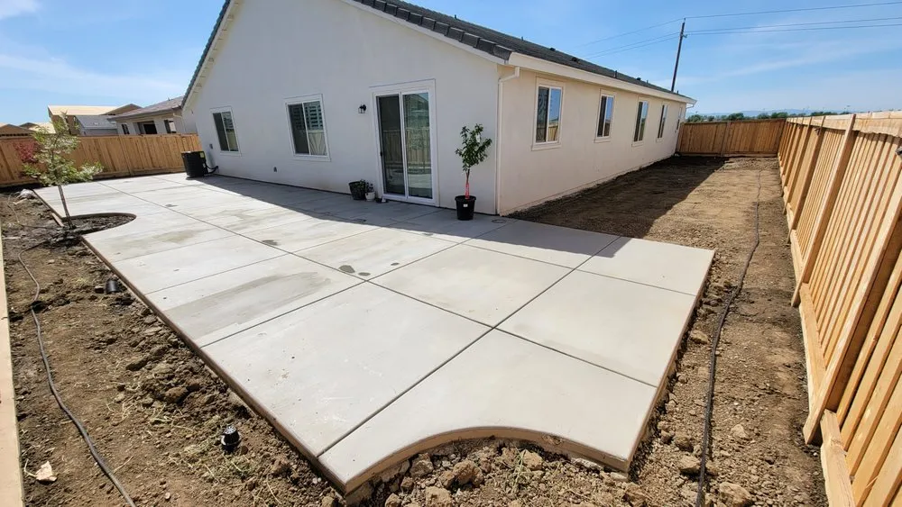 Trusted outdoor landscaping for homes in Woodland, CA by J Castro Landscaping