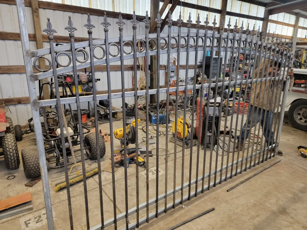 Top-rated yard cleanup service experts serving Woodland, CA - J Castro Landscaping