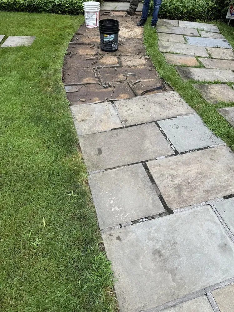 Custom lawn mowing service near you in New Rochelle, NY by J Coyt landscaping