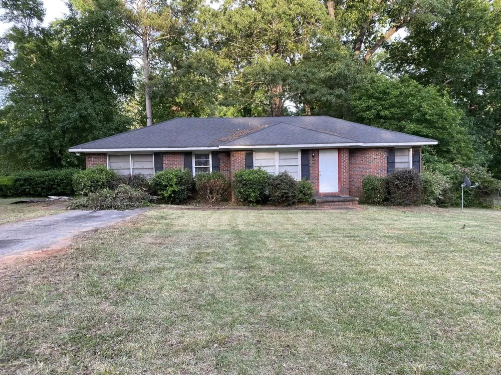 Reliable residential landscaping in West Point, GA by J Crowe Properties