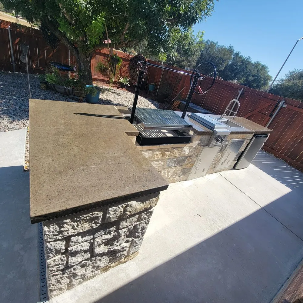 Expert lawn mowing service in Round Rock, TX - J Cruz Landscaping Services