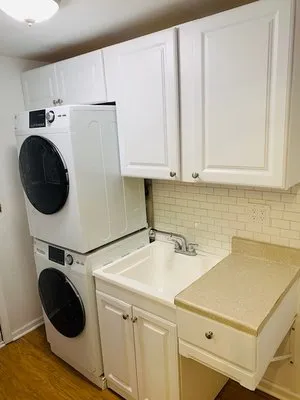 J Denton Construction Logo