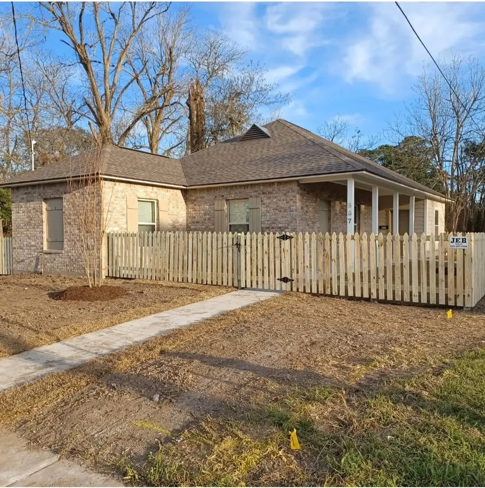 Professional outdoor landscaping for homes in Baton Rouge, LA by J E B Fences