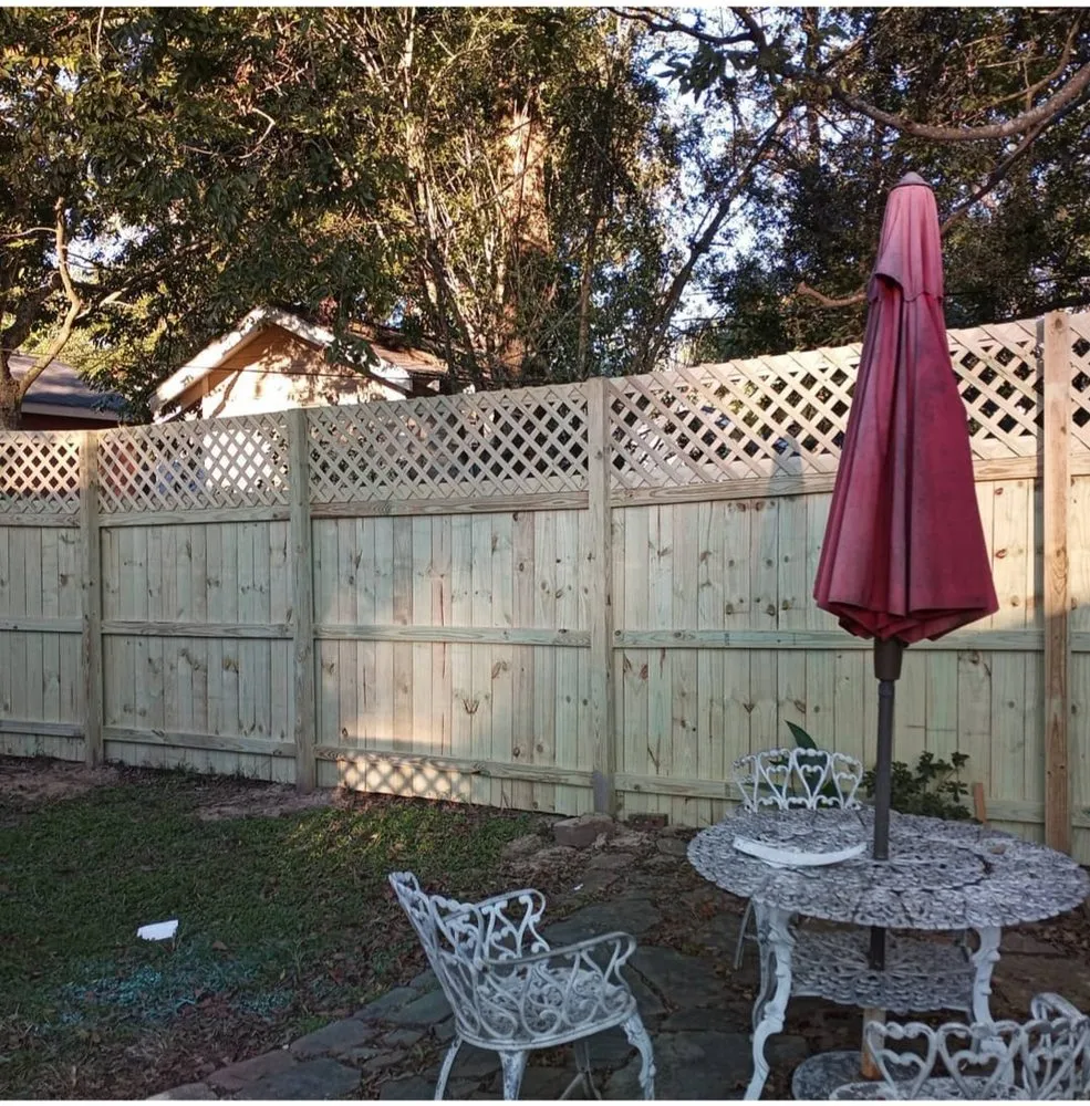 Top-rated lawn care service experts serving Baton Rouge, LA - J E B Fences