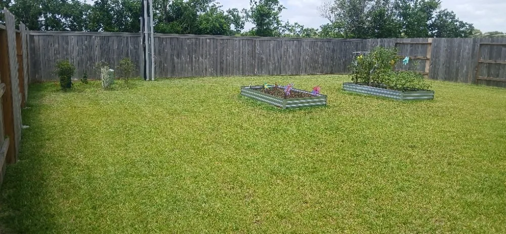 Trusted outdoor landscaping with custom design in Alvin, TX by J E Lawn Innovation