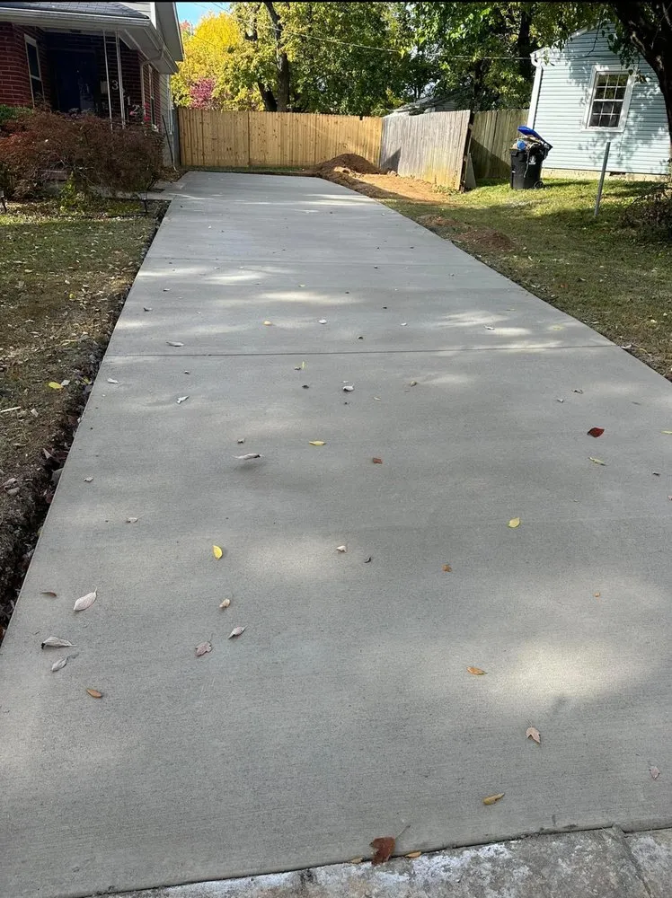 Top-rated lawn care service in Louisville, KY - J Earp Landscape