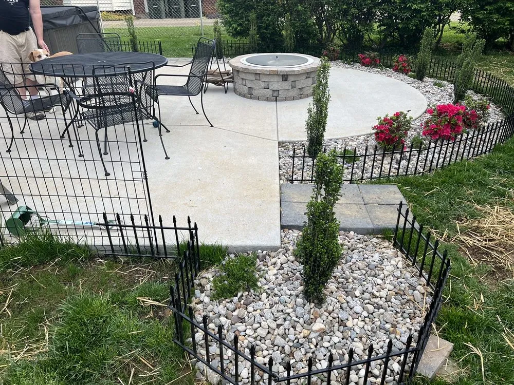 Top-rated lawn mowing service experts serving Louisville, KY - J Earp Landscape