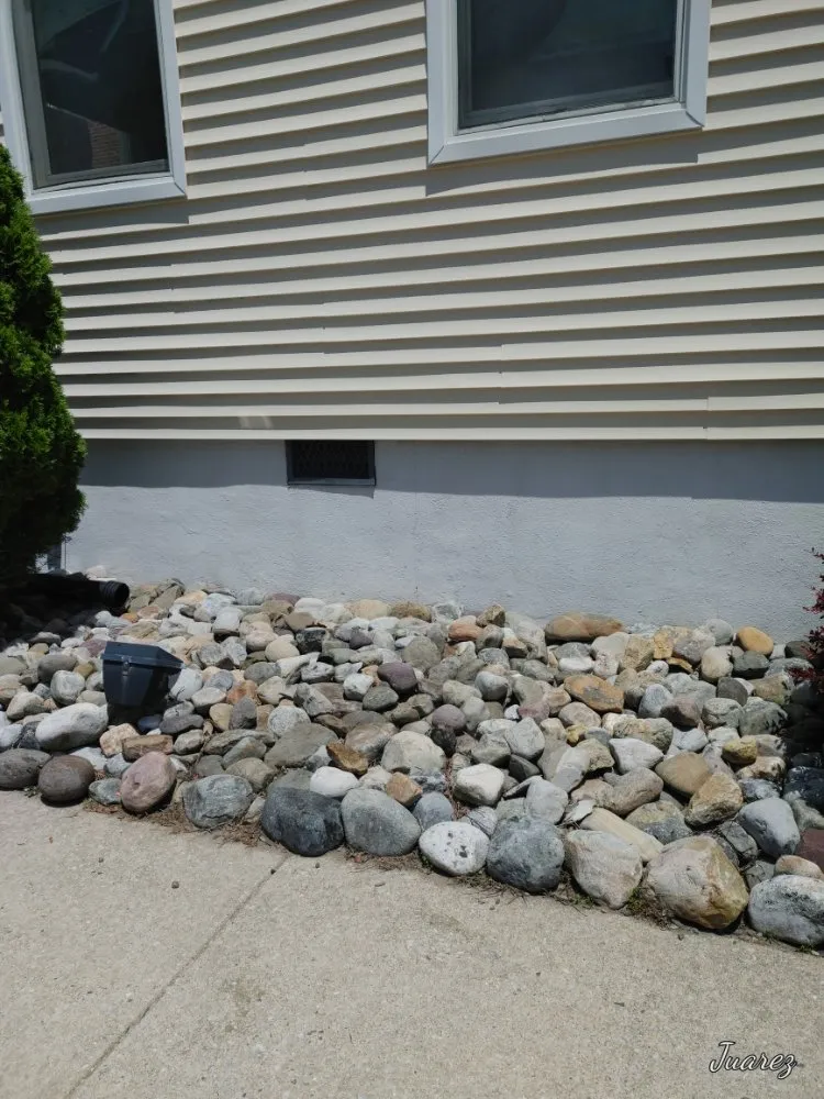 Affordable residential landscaping in Egg Harbor Township, NJ by J F Lawn Care & Landscaping Service