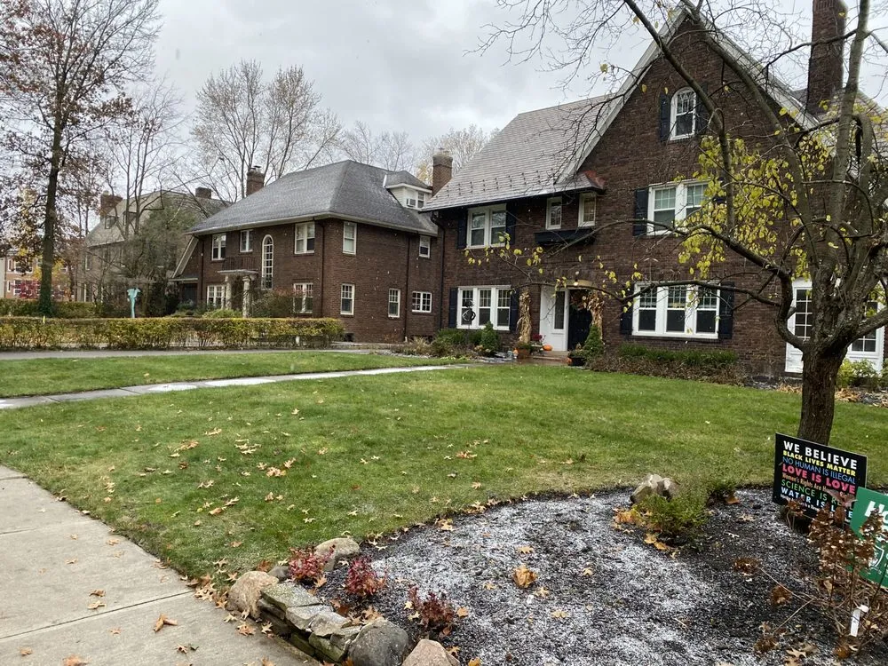 Professional lawn care service in Cleveland, OH - J G Supremelandscaping