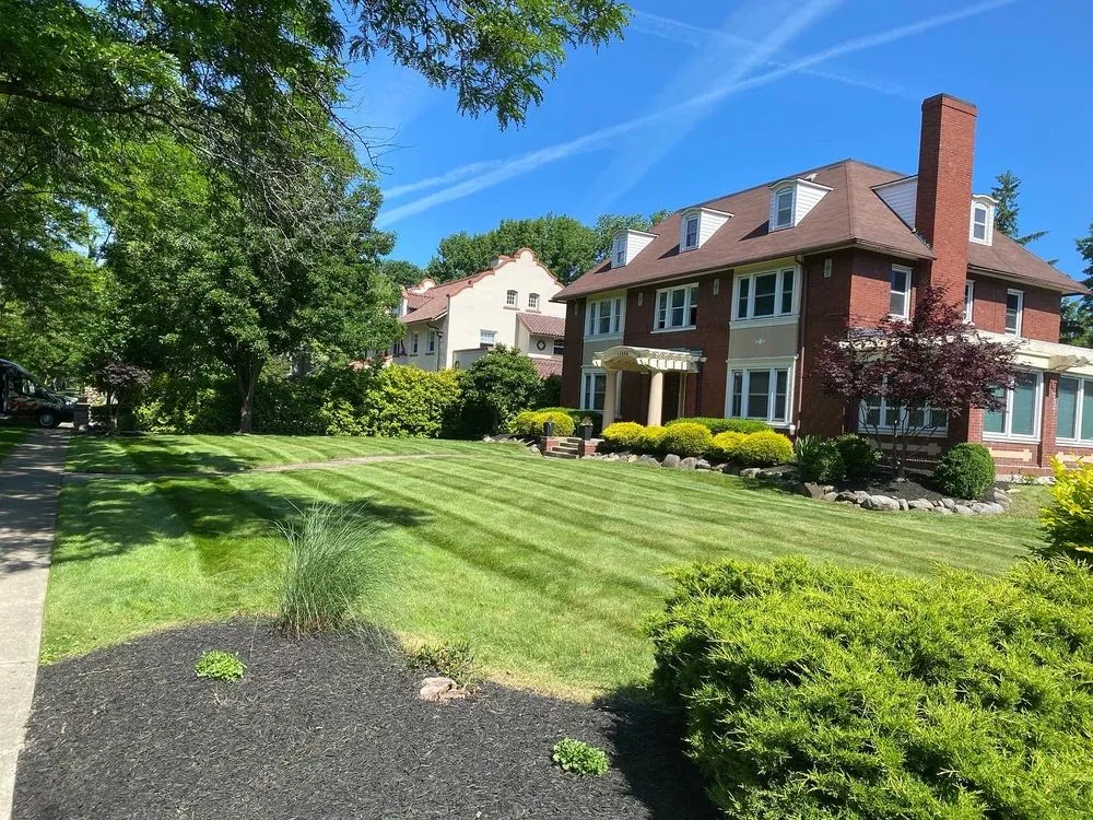 Custom garden landscaping in Cleveland, OH by J G Supremelandscaping