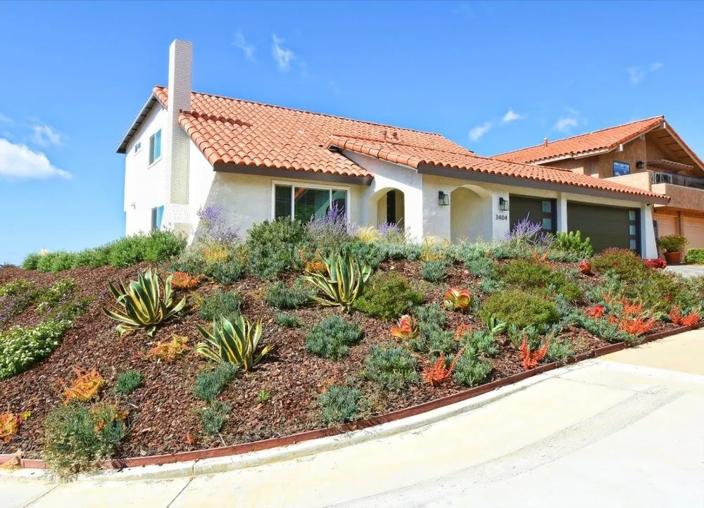 Trusted lawn care service in Hermosa Beach, CA - J Goldman Landscaping