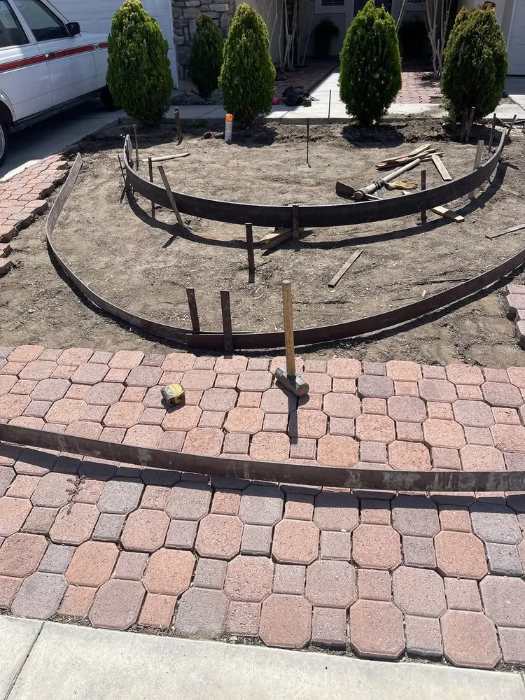 Expert yard maintenance experts serving Palmdale, CA - J Gonzalez