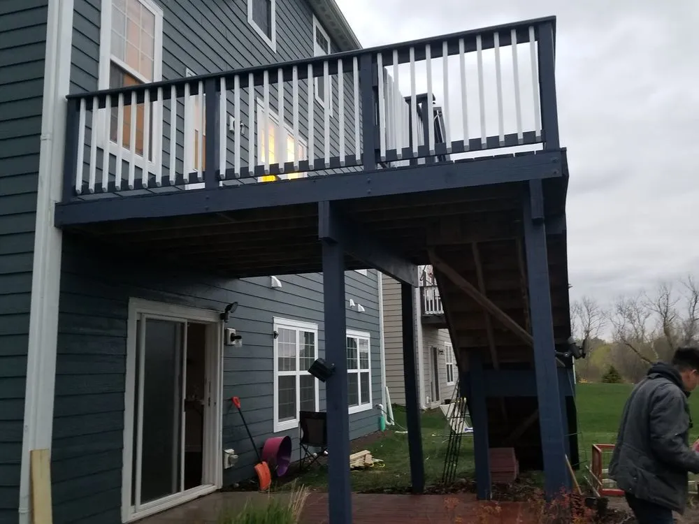 Top-rated yard maintenance with custom design in Prospect Heights, IL by J Handyman & Landscaping Services