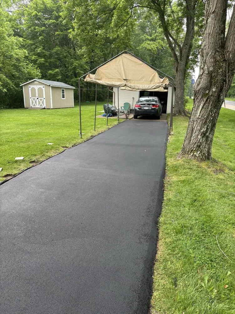 Expert lawn mowing service experts serving Sharpsville, PA - J Handyman Service LLC