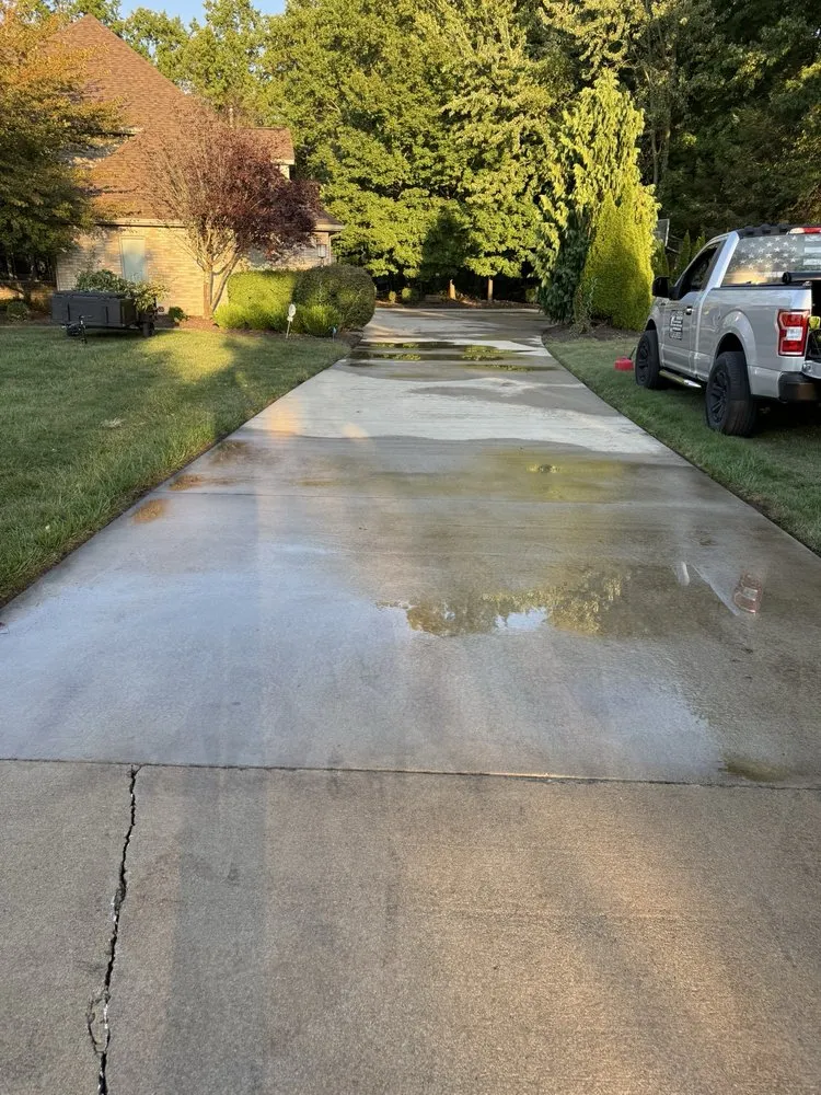 Trusted lawn care service in Sharpsville, PA - J Handyman Service LLC