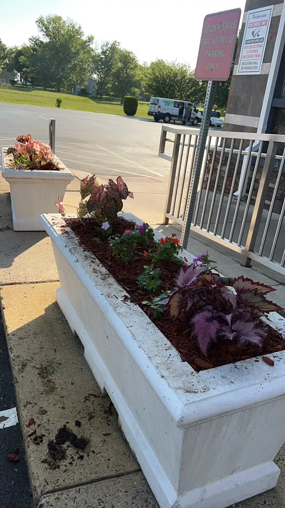 Trusted yard maintenance experts serving Glenside, PA - J J Brothers Landscaping