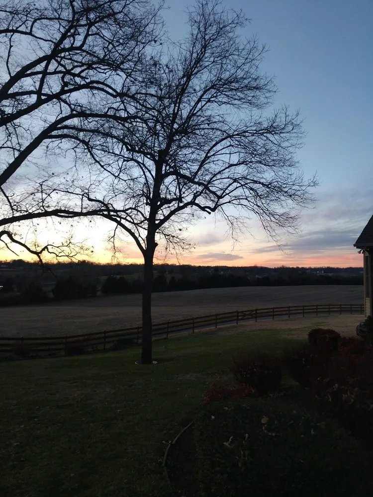 Professional lawn care service experts serving Greeneville, TN - J L S Enterprise Inc Landscapes