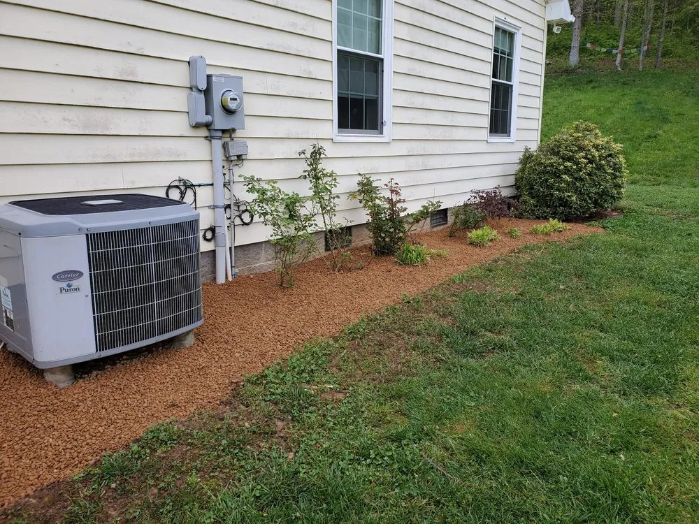 Custom outdoor landscaping experts serving Greeneville, TN - J L S Enterprise Inc Landscapes