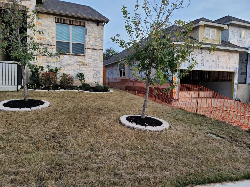 Local landscaping services experts serving San Antonio, TX - J Lozano Lawn Services