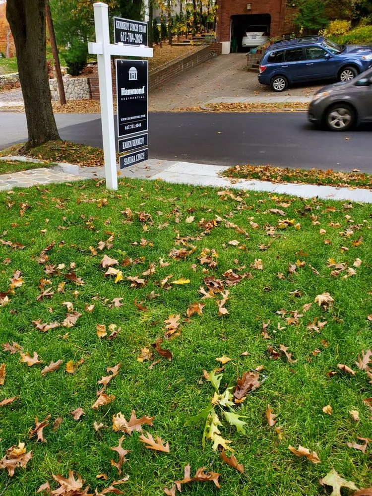 Expert lawn care service experts serving Waltham, MA - J Luna Landscaping Service