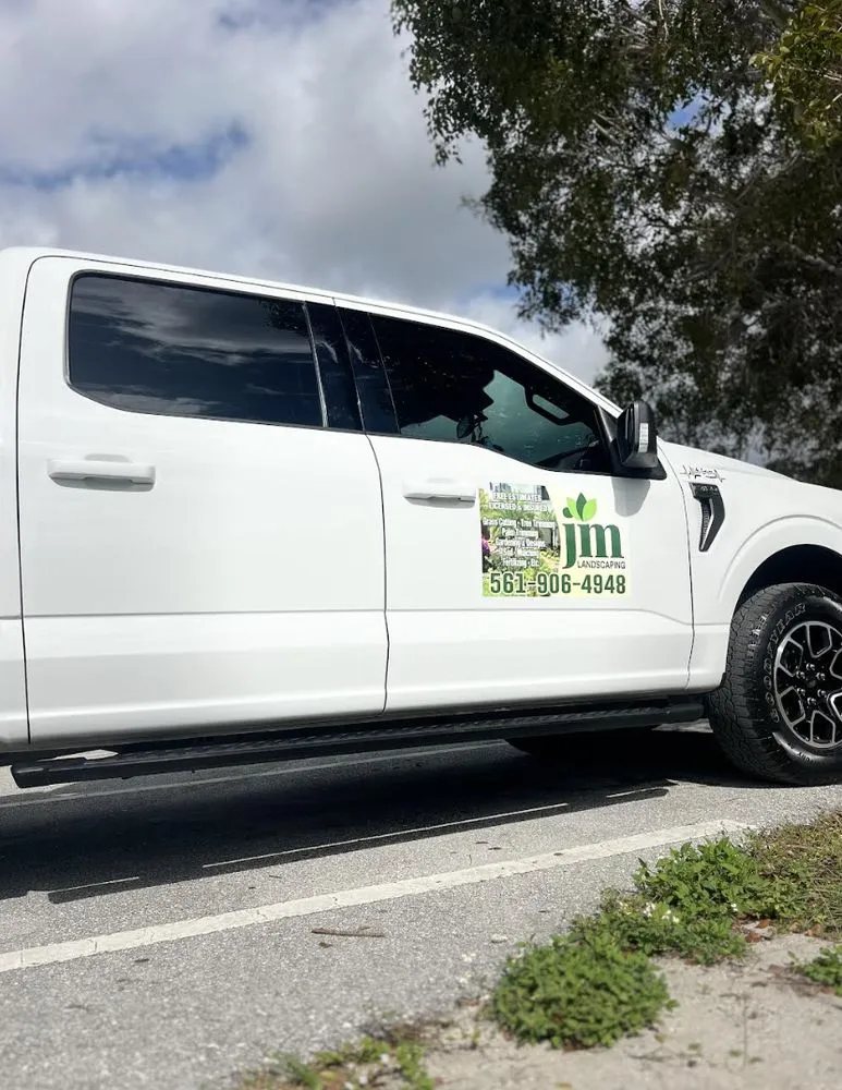 Professional yard cleanup service experts serving West Palm Beach, FL - J M Landscaping