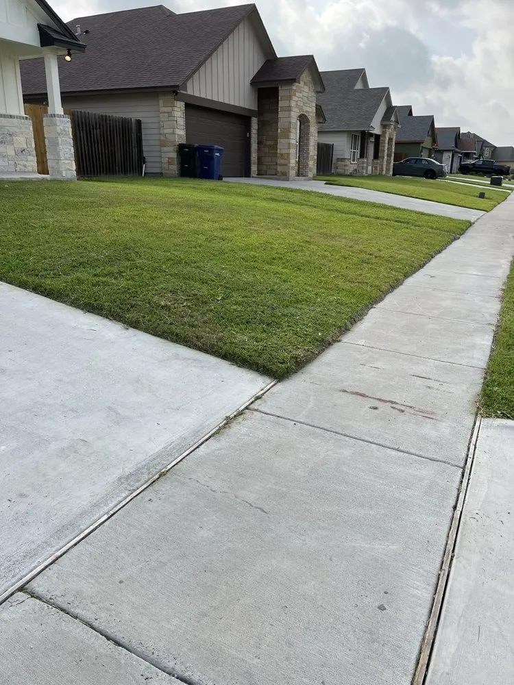 Professional garden landscaping experts serving Corpus Christi, TX - J Martinez & Son Lawn Service