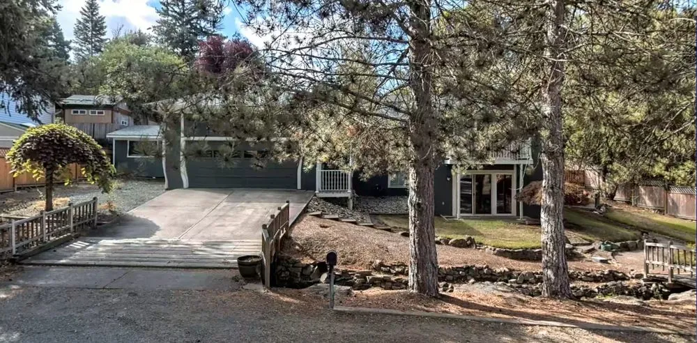 Local lawn care service near you in Forest Grove, OR by J Michael Landscape Maintenance