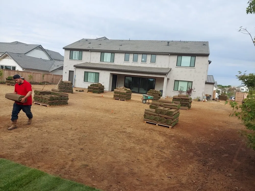 Custom lawn mowing service near you across Fresno, CA - J N A Lawn and Garden Service