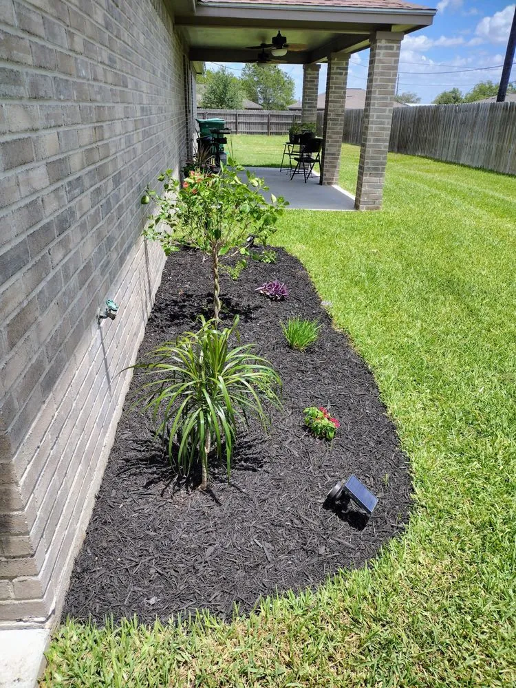 Top-rated landscape installation for year-round maintenance across Fresno, CA - J N A Lawn and Garden Service