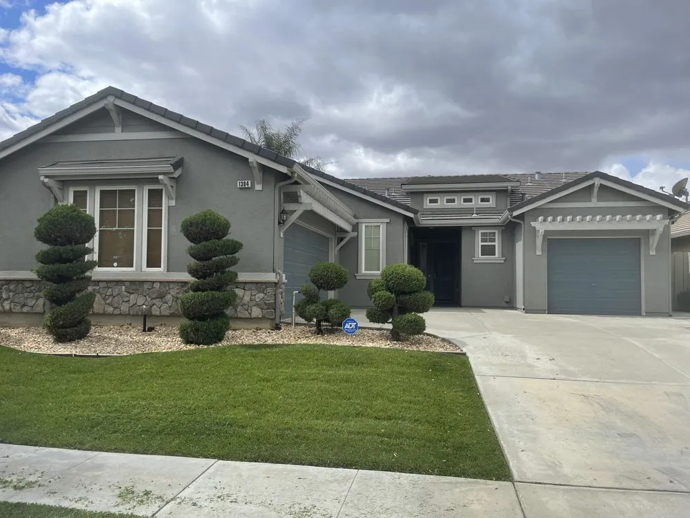 Reliable yard cleanup service in Gustine, CA - J N Landscaping