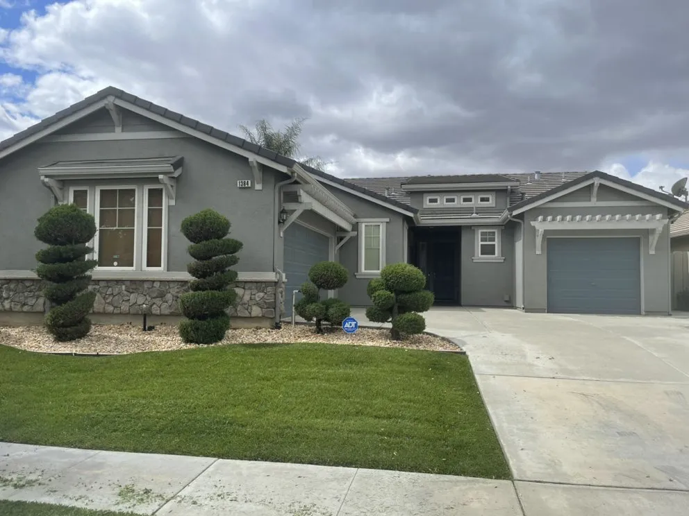 Local lawn mowing service experts serving Gustine, CA - J N Landscaping