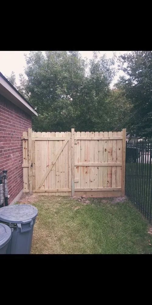 Trusted yard maintenance in Willis, TX - J Peñaloza Construction