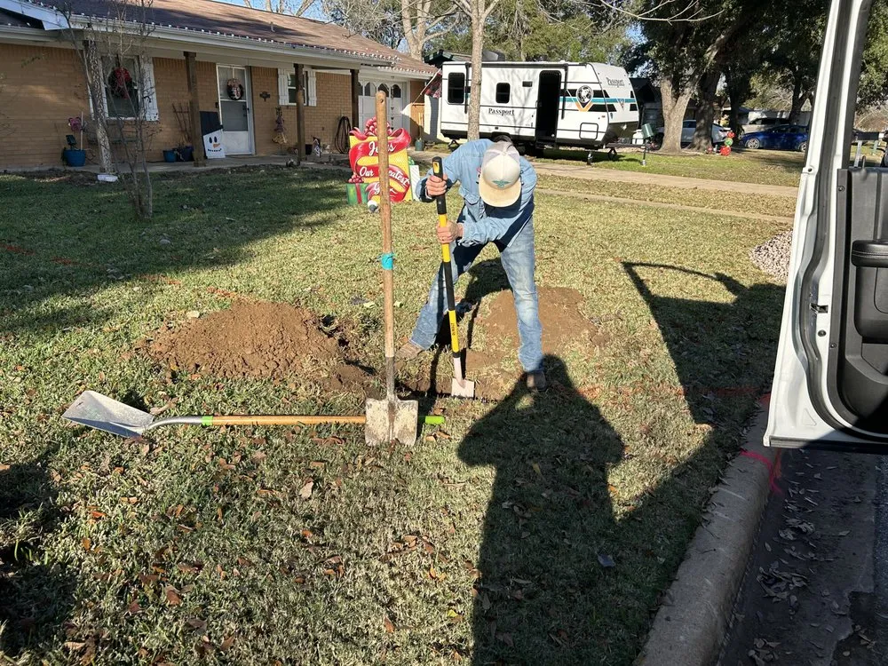 Local garden landscaping experts serving Lexington, TX - J R A D Construction