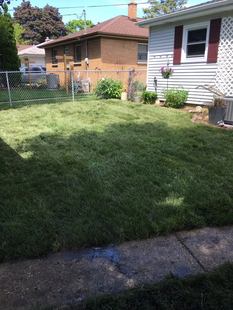 Affordable outdoor landscaping in Milwaukee, WI - J. R. All Weather Yard Service