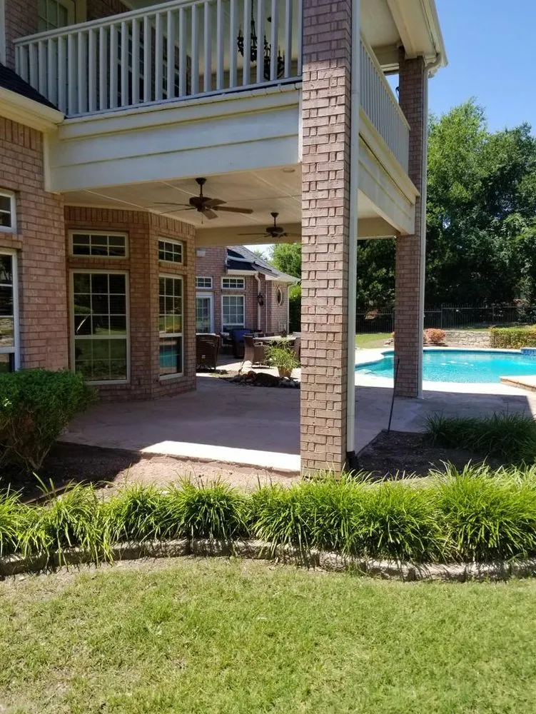 Top-rated residential landscaping in Red Oak, TX - J R Custom Construction