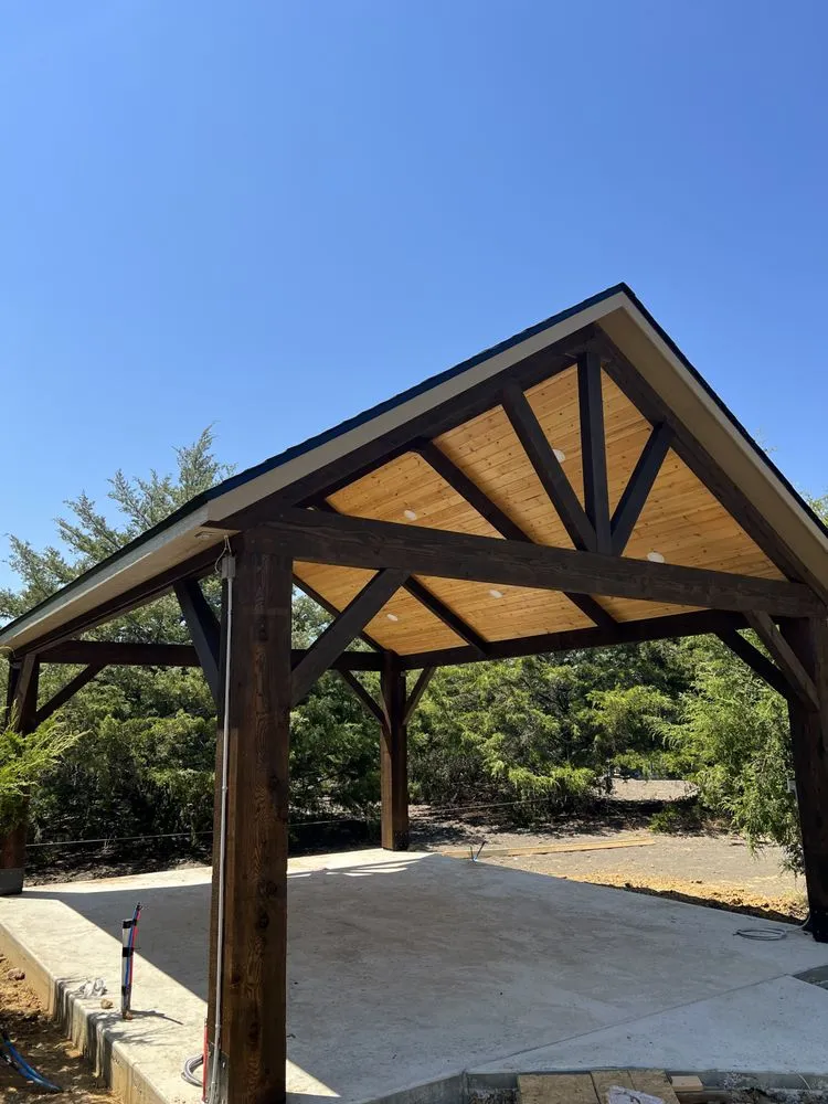 Custom yard maintenance near you across Red Oak, TX - J R Custom Construction