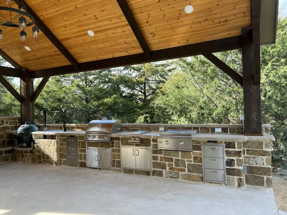 Local residential landscaping experts serving Red Oak, TX - J R Custom Construction