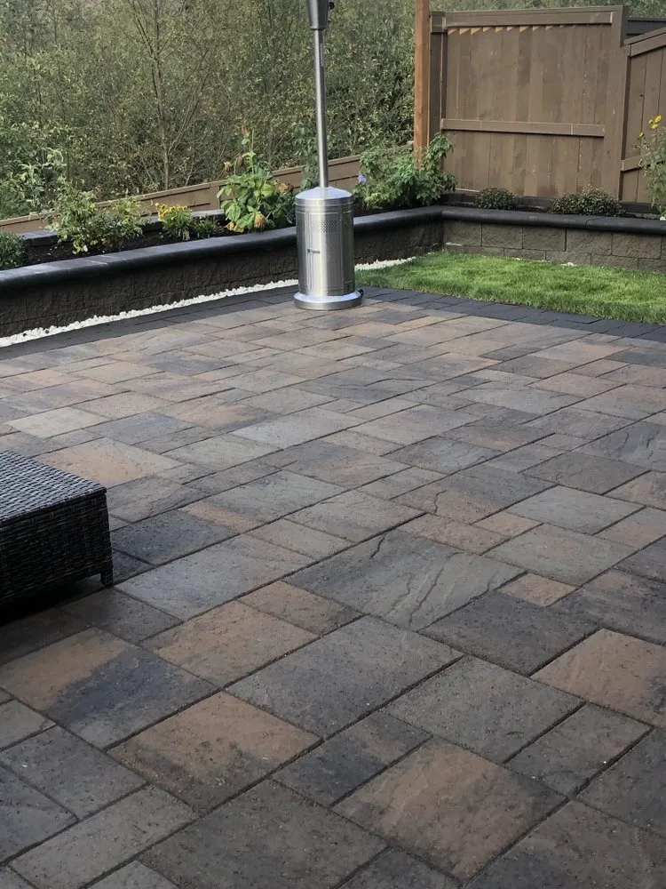 Local yard maintenance in Newberg, OR - J R Landscape Services