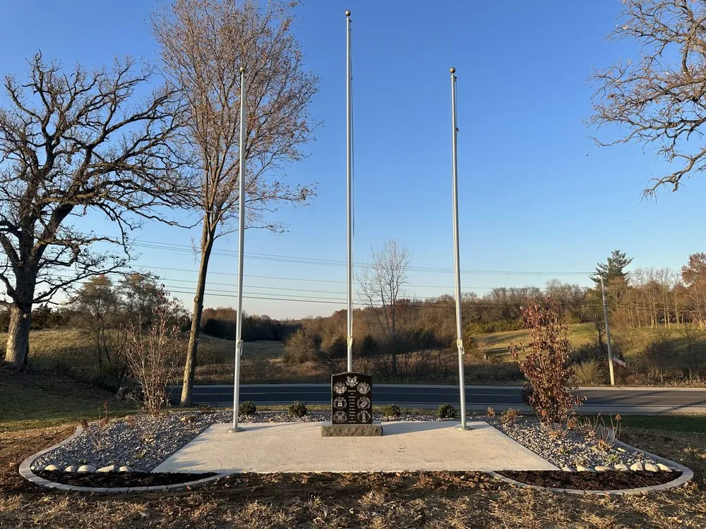 Affordable residential landscaping in Germantown Hills, IL by J Reeser Landscaping & Design