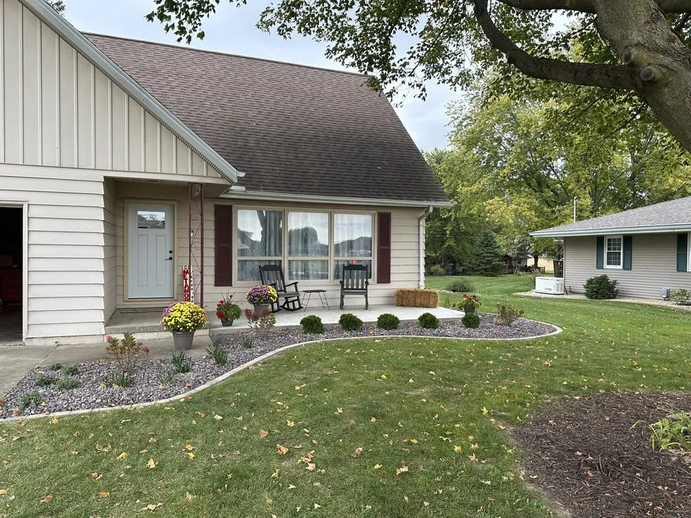 Top-rated residential landscaping for beautiful yards in Germantown Hills, IL by J Reeser Landscaping & Design