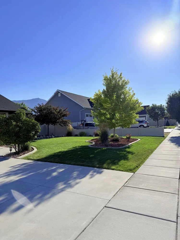 Local yard maintenance experts serving Ogden, UT - J Ron’s Mowing