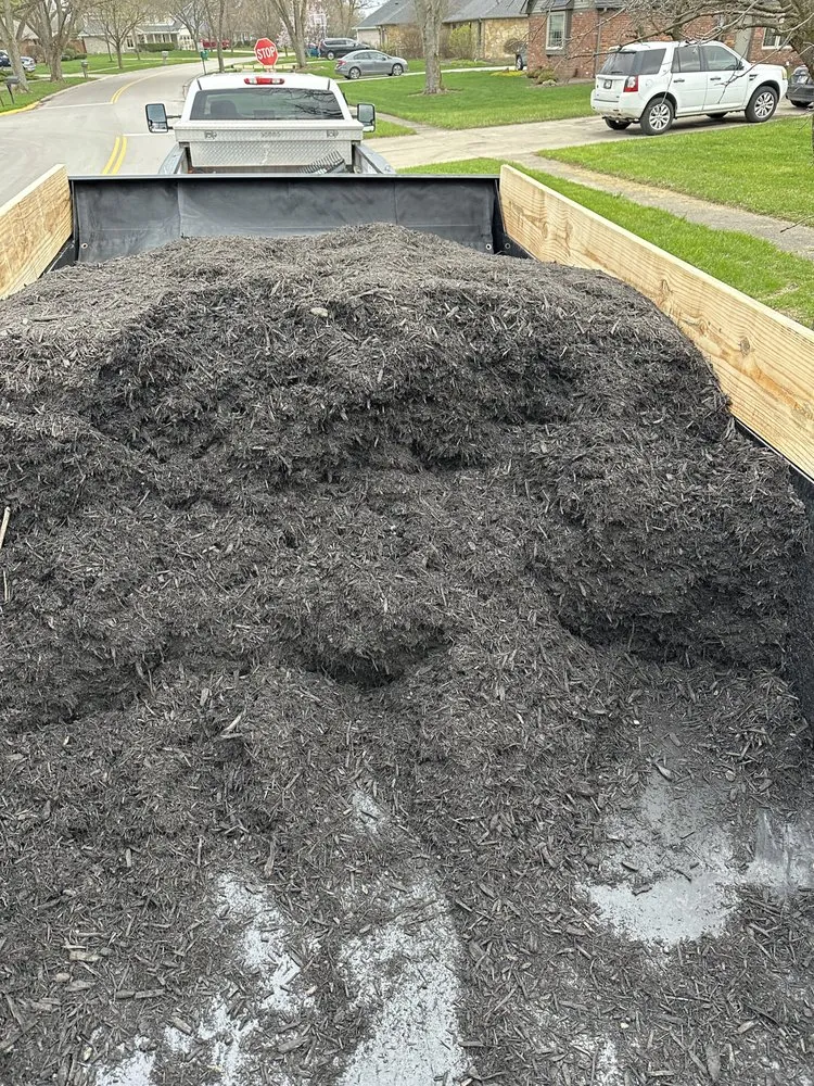 Professional landscaping services experts serving Frankfort, IN - J R’s Outdoor Services