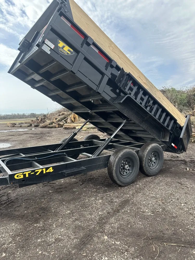 Professional garden landscaping in Frankfort, IN by J R’s Outdoor Services