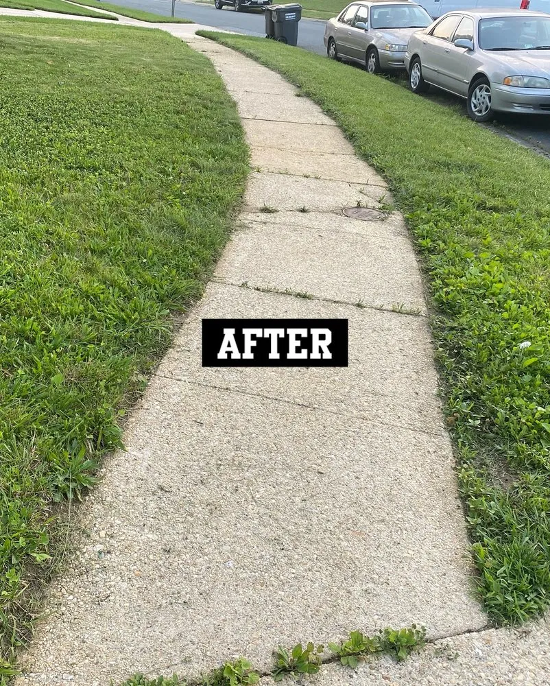 Top-rated lawn mowing service in Waldorf, MD by J S Southern Scapes