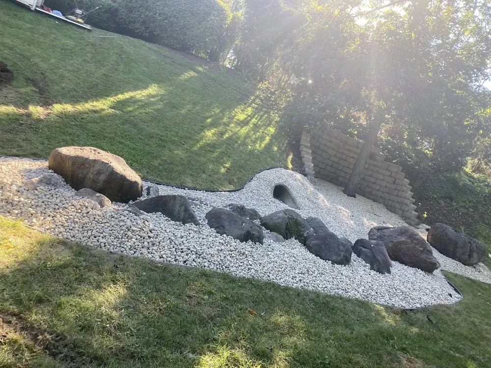 Professional yard cleanup service experts serving Harvard, IL - J. Sanchez Landscaping